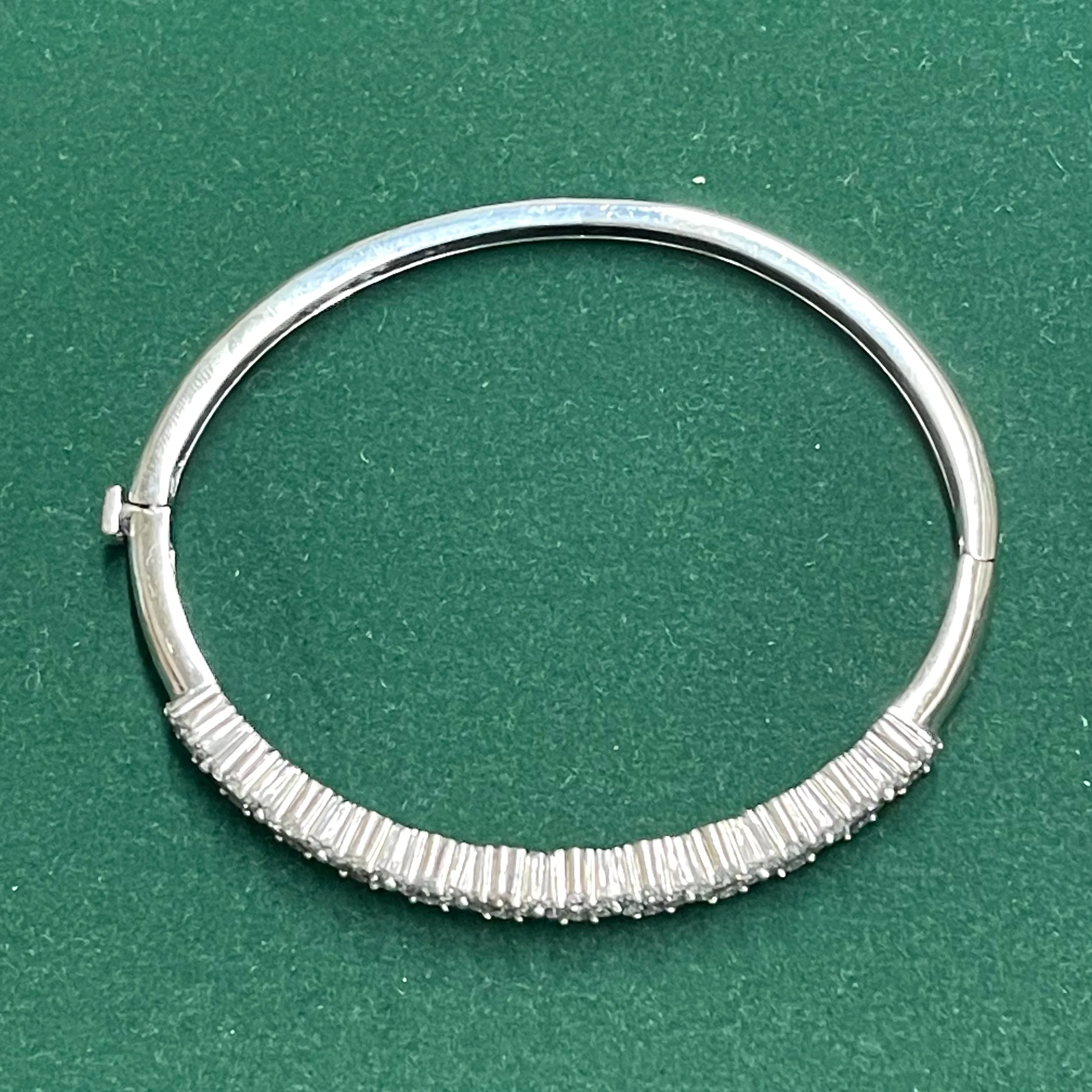 1.68 CT DIAMONDS LADIES BRACELET 18K WHITE GOLD SETTING - $10K APR w/ CoA!!