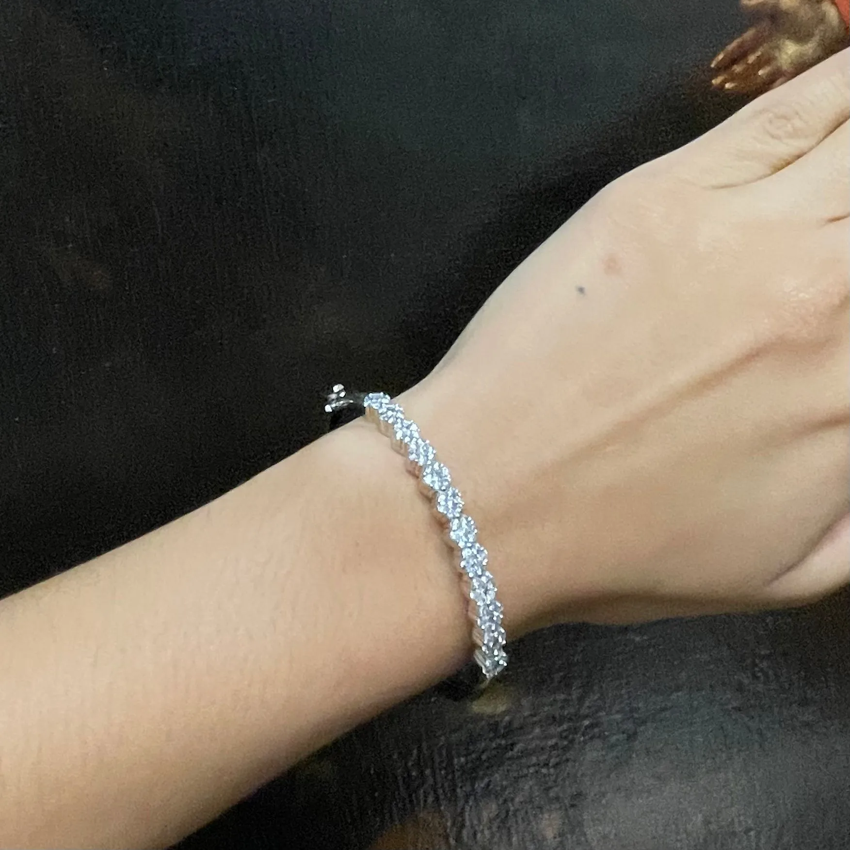 1.68 CT DIAMONDS LADIES BRACELET 18K WHITE GOLD SETTING - $10K APR w/ CoA!!