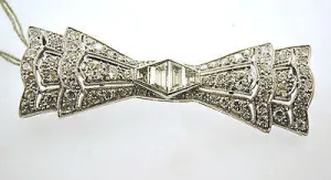 1920s Stunning Art Deco 4.50 Carat Diamond Bow Tie Design Brooch in Platinum - $30K VALUE