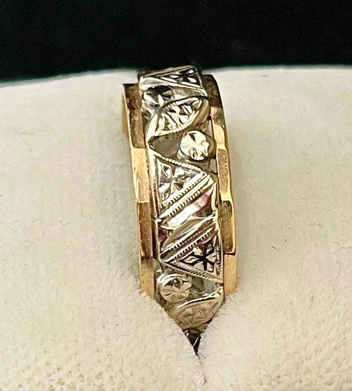 1930s Unique Intricate Filigree Design SYWG Band Ring - $5K Appraisal Value w/CoA!