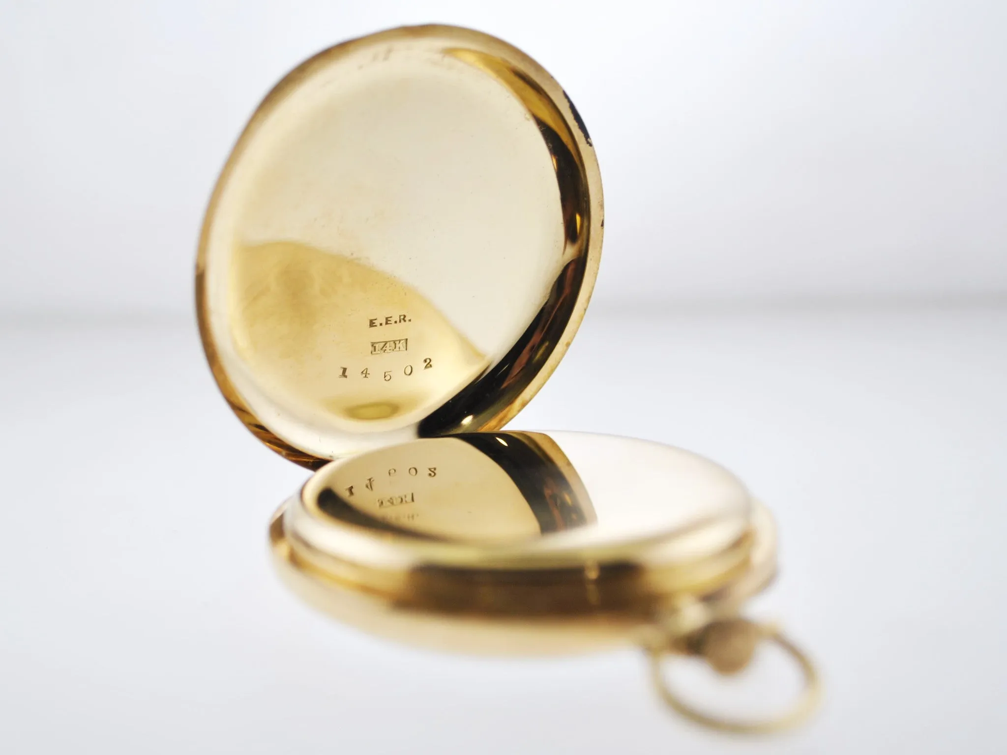 1940's Vacheron Constantin Pocket Watch Ultra Thin Double Case in Yellow Gold 19J - $10K VALUE