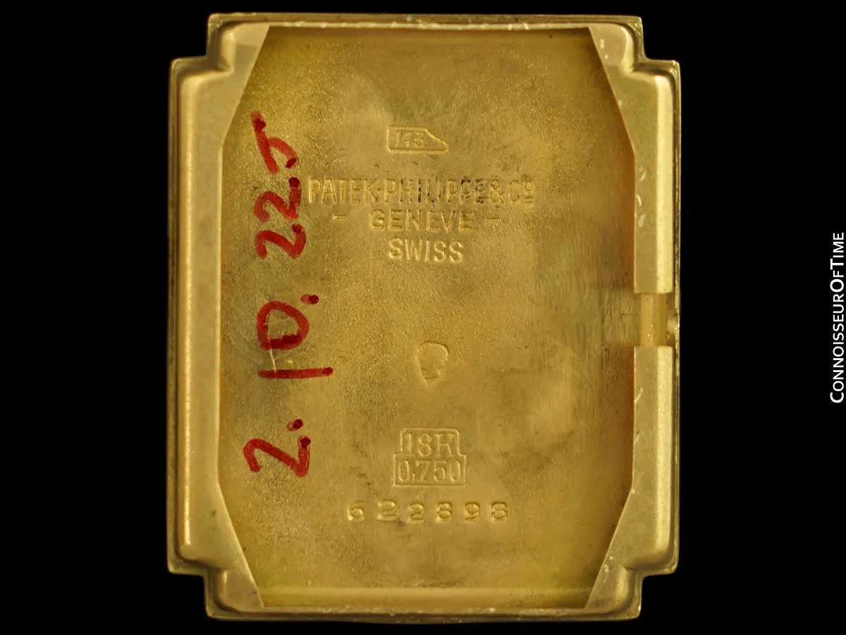 1946 Patek Philippe Vintage Mens Late Art Deco Handwound Watch with Stepped Lugs - 18K Gold