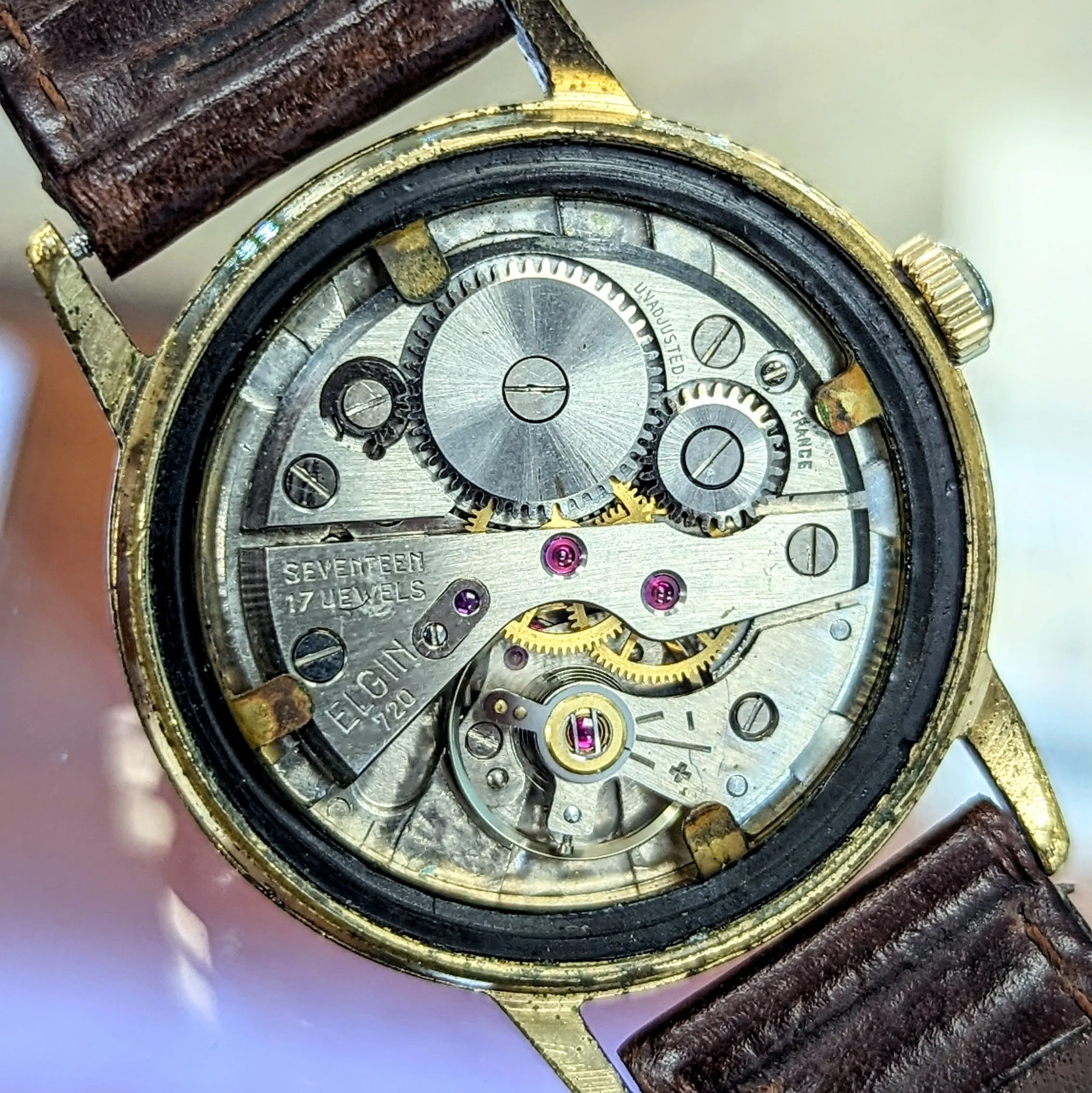 1955 ELGIN Sportsman Watch Grade 720 17 Jewels Wristwatch Ref. 6922 Round Case