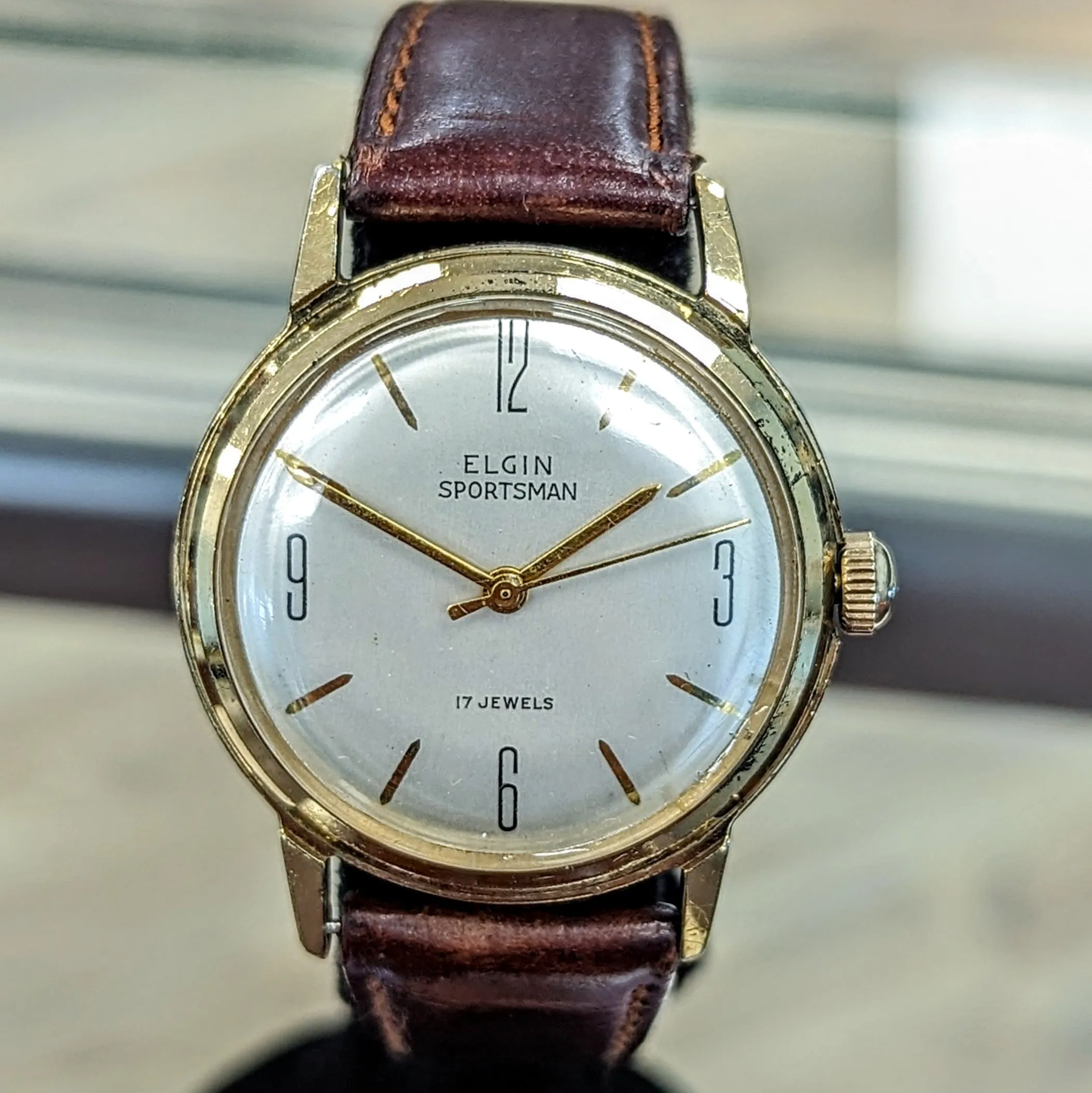 1955 ELGIN Sportsman Watch Grade 720 17 Jewels Wristwatch Ref. 6922 Round Case
