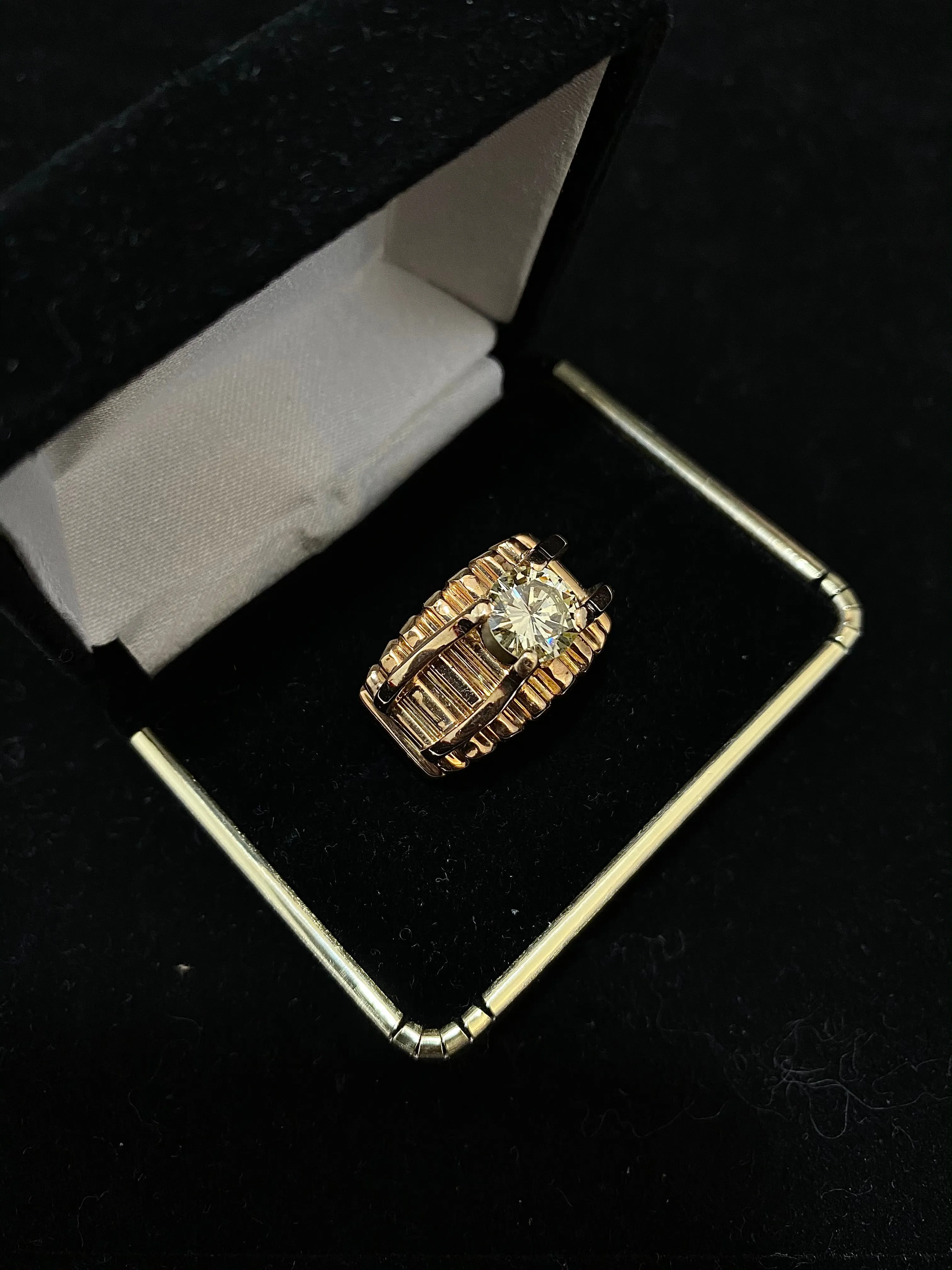 2ct Solitaire Diamond Beautifully Handcrafted in Solid YG Ring - $40k APR w/CoA!