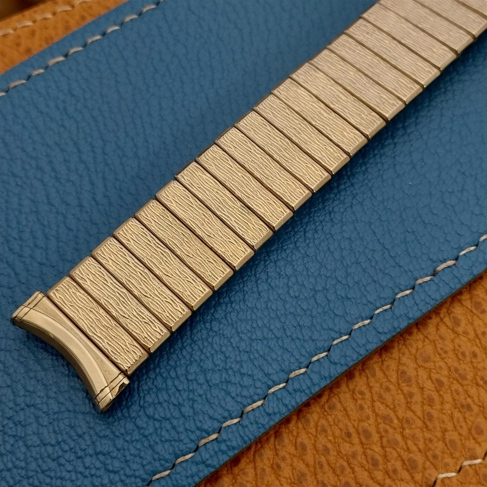 3/4" Lenox Yellow Gold-Filled Expansion UnusedOld-Stock 1960s Vintage Watch Band