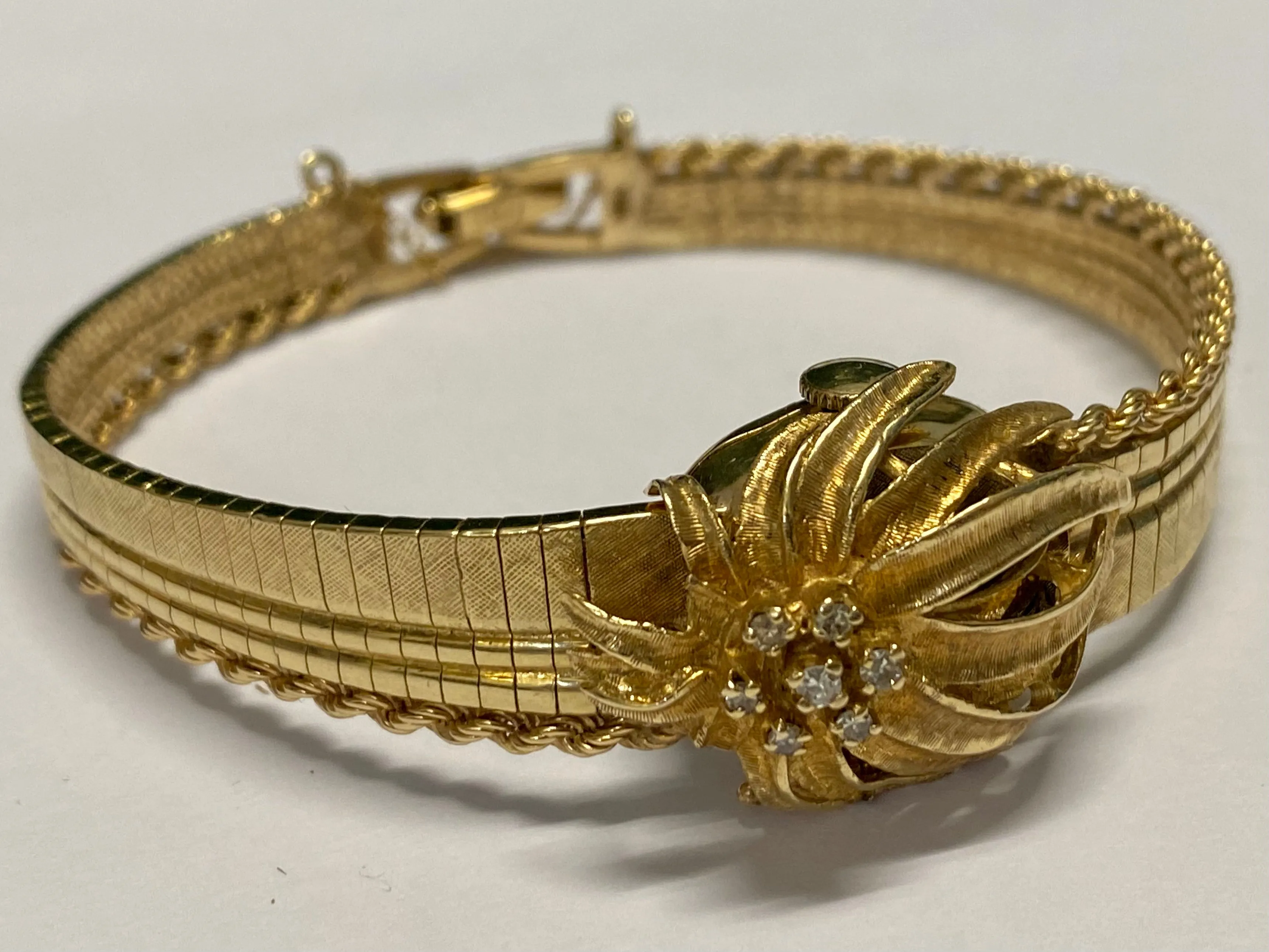 ALTAIR Vintage SG w/ Flower Leaf Top and Diamonds Ladies Watch- $16K APR w/ COA!