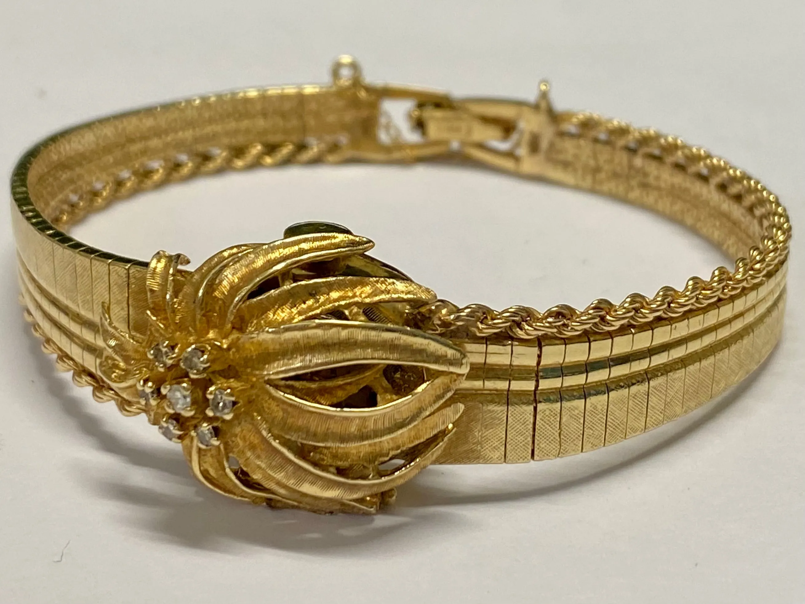 ALTAIR Vintage SG w/ Flower Leaf Top and Diamonds Ladies Watch- $16K APR w/ COA!