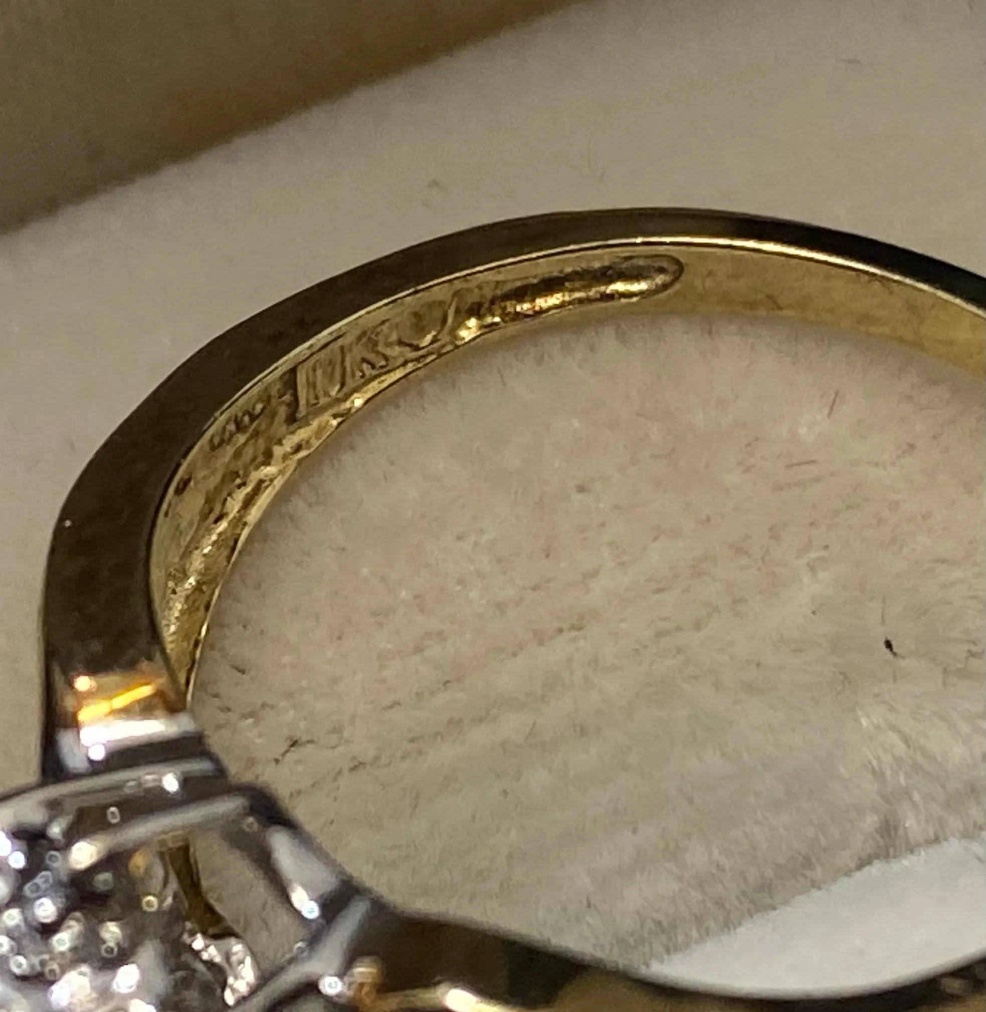 Amazing Solid Yellow Gold Diamond Cluster Ring - $2K Appraisal Value w/CoA}