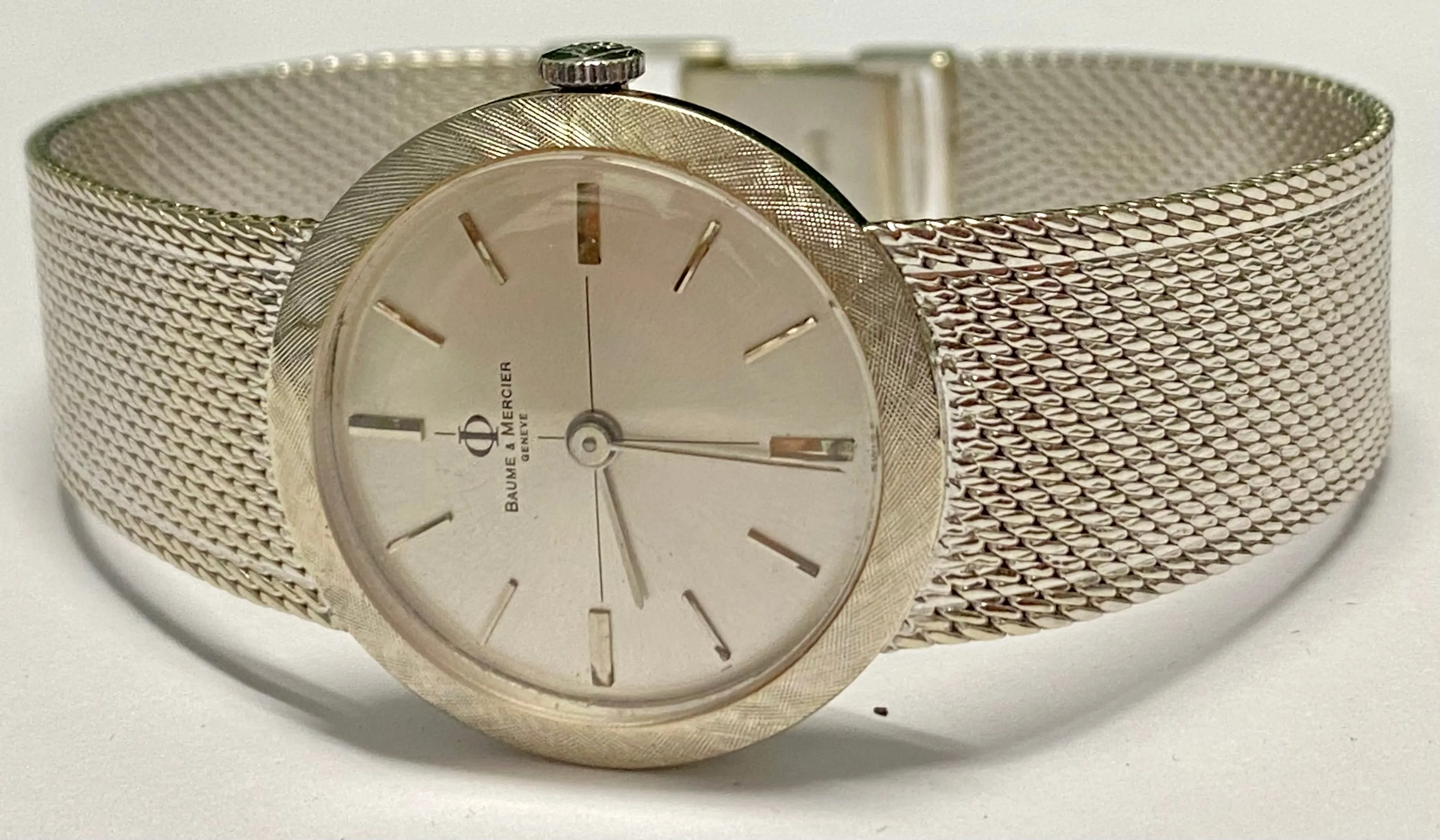 BAUME & MERCIER Vintage SWG w/ Platinum Tone Dial and Hands - $20K APR w/ COA!!!
