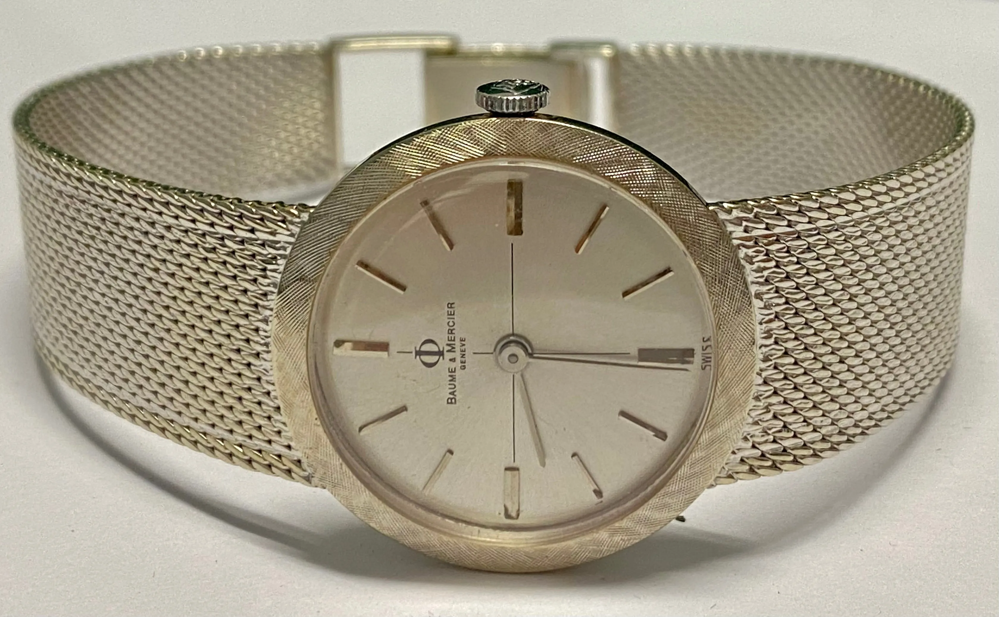 BAUME & MERCIER Vintage SWG w/ Platinum Tone Dial and Hands - $20K APR w/ COA!!!