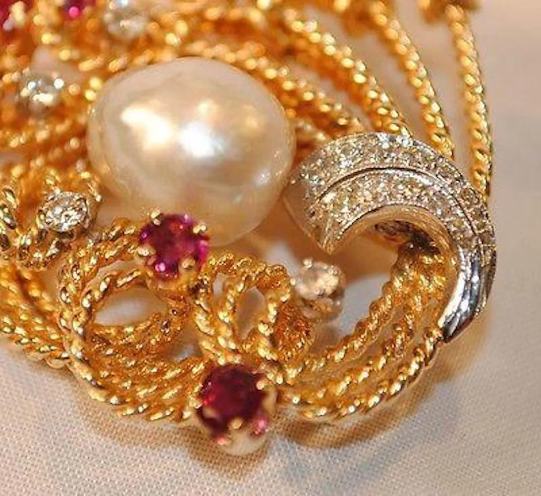 Beautiful Designer SYG Brooch Pin w/ Baroque Pearl, 18 Rubies, 20 Diamonds! - $20K Appraisal Value w/CoA}