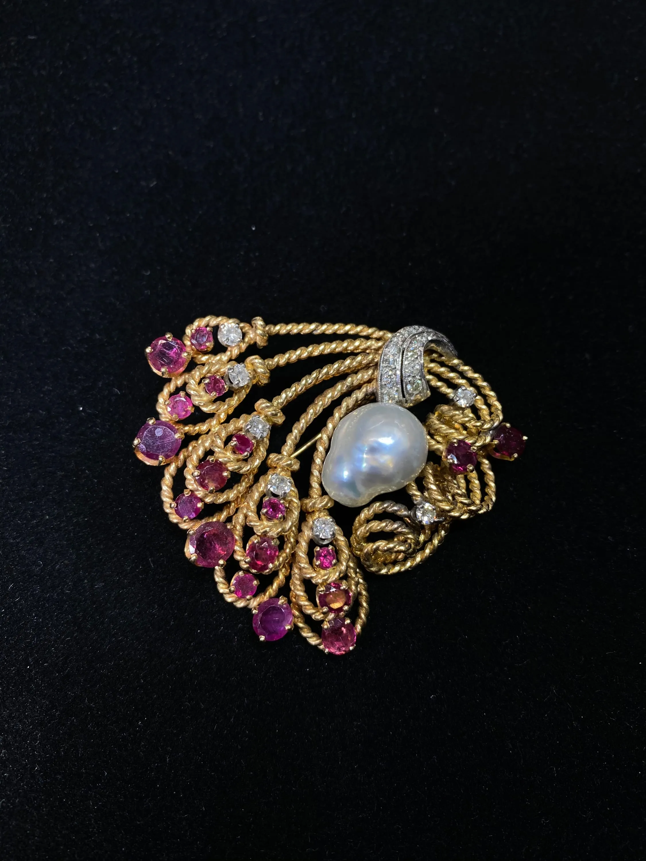 Beautiful Designer SYG Brooch Pin w/ Baroque Pearl, 18 Rubies, 20 Diamonds! - $20K Appraisal Value w/CoA}