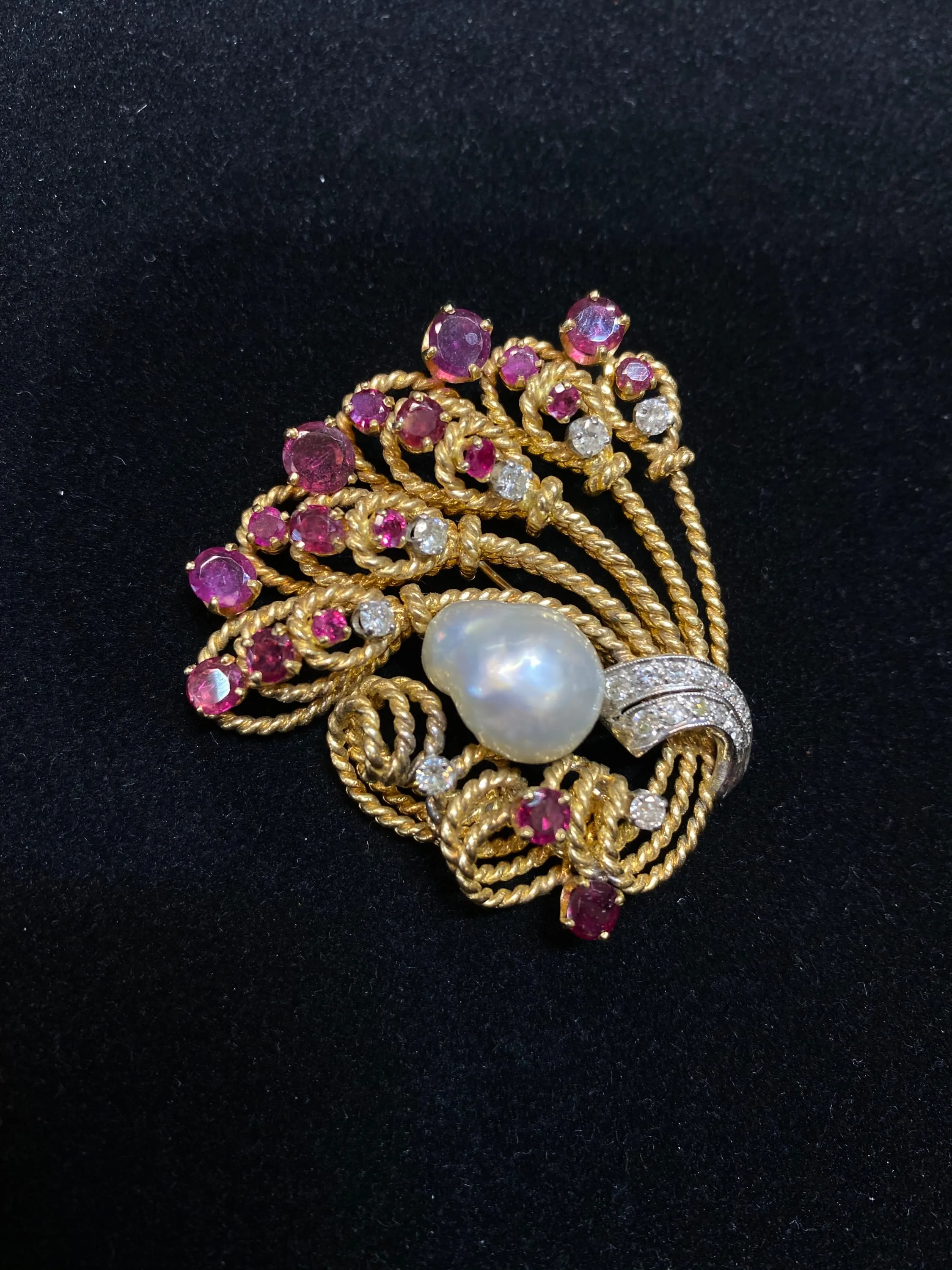 Beautiful Designer SYG Brooch Pin w/ Baroque Pearl, 18 Rubies, 20 Diamonds! - $20K Appraisal Value w/CoA}
