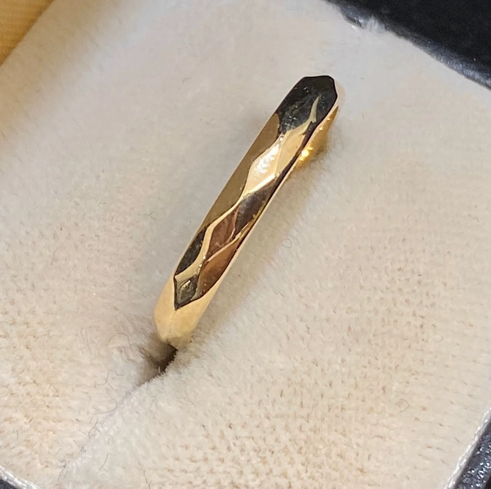 Beautiful Unique Solid Yellow Gold Geometric Band Ring - $2K Appraisal Value w/CoA}