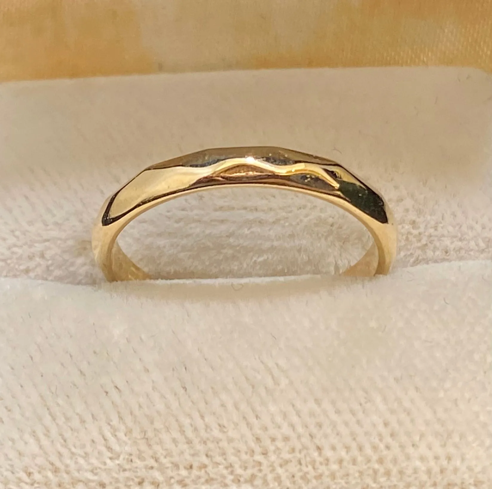 Beautiful Unique Solid Yellow Gold Geometric Band Ring - $2K Appraisal Value w/CoA}