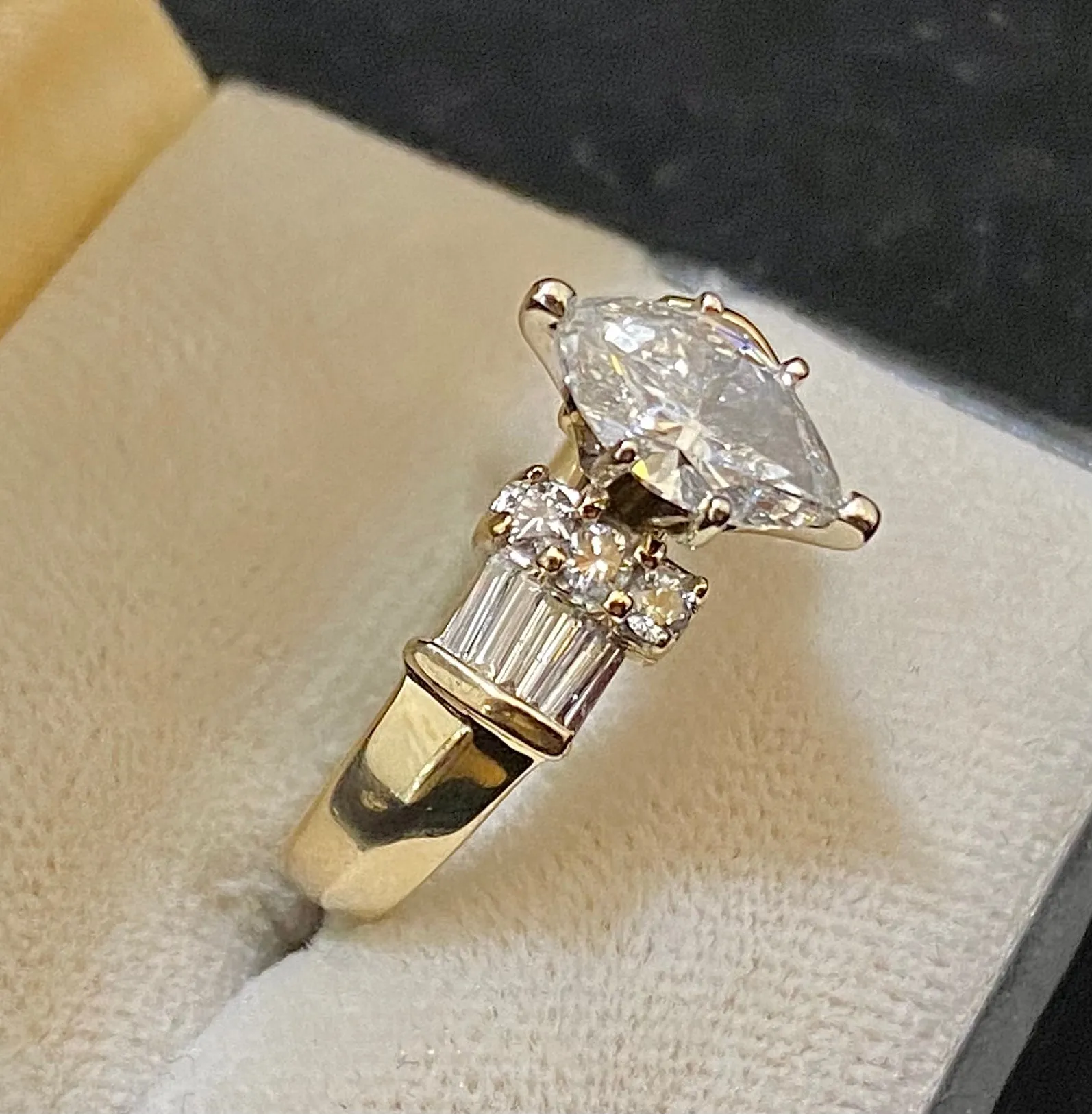 Beautiful Unique Solid Yellow Gold Marquise with Accent Diamond Ring - $35K Appraisal Value w/CoA}