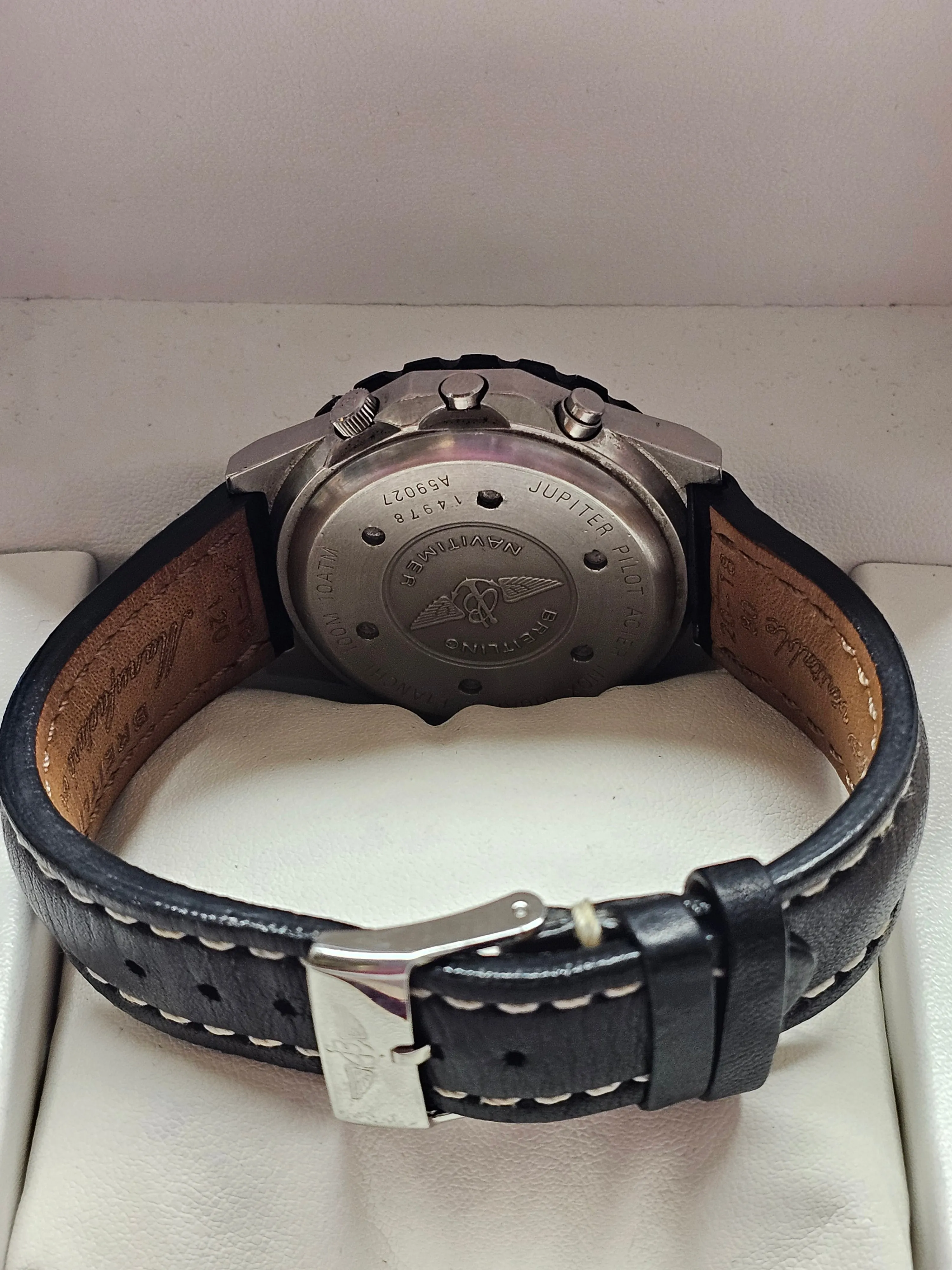 BREITLING Navitimer, Diving Bezel Beautiful Steel Men's Watch - $10K APR w/ COA!