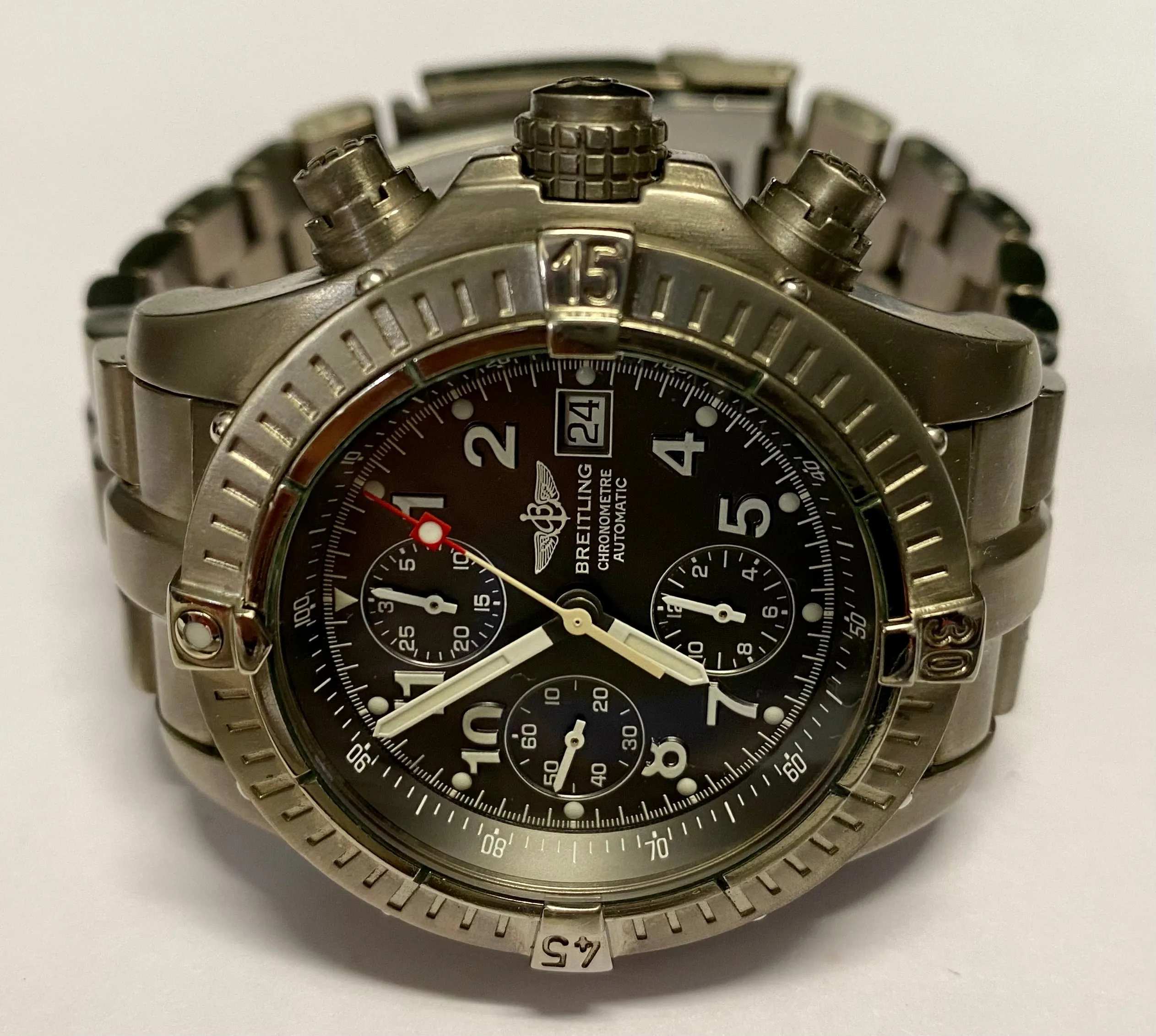 BREITLING Rare Jumbo Chrono Titanium w/ 3 Sub Dial Men's Watch- $12K APR w/ COA!