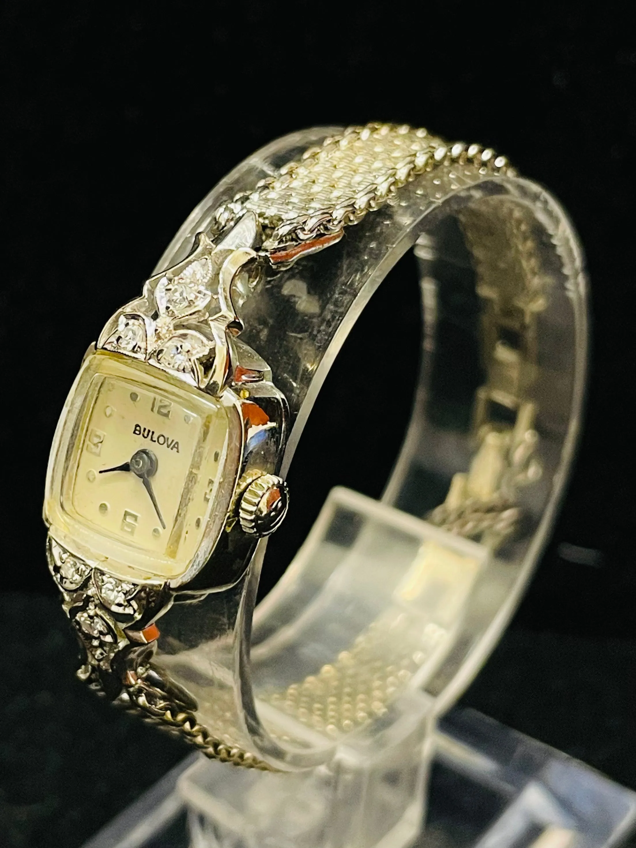 BULOVA 1920'S VINTAGE BEAUTIFUL LADIES SOLID WHITE GOLD WATCH - $10K APR w/ COA!