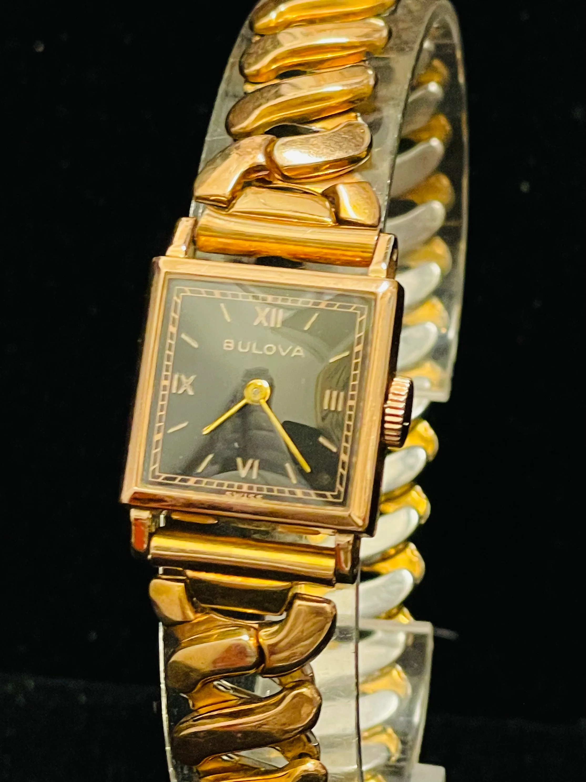 BULOVA 1950'S VINTAGE BEAUTIFUL LADIES SOLID YELLOW GOLD WATCH - $6K APR w/ COA!