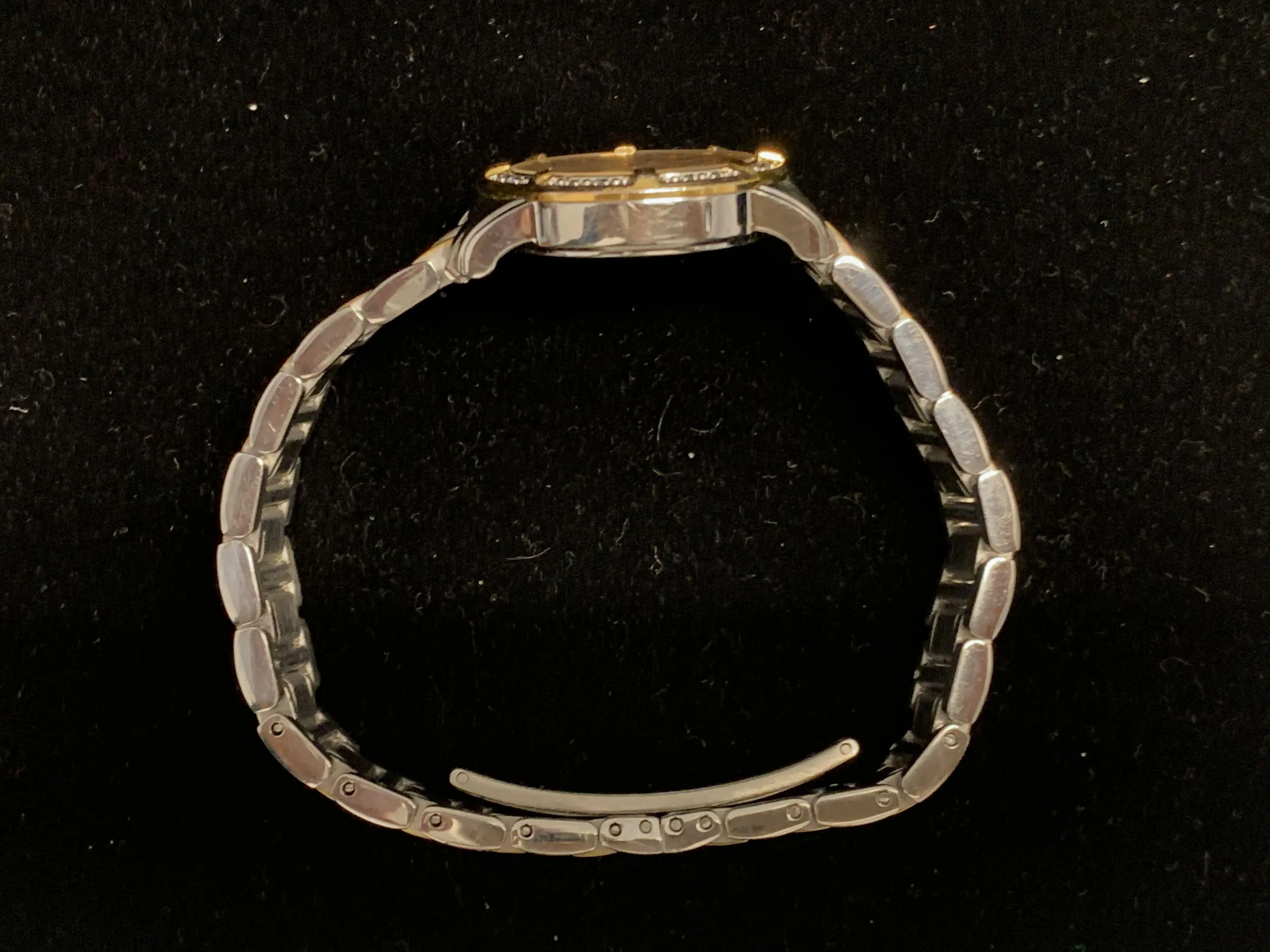 BULOVA Beautiful Ladies Stainless Steel Wristwatch w/ 24 Diamonds! - $2K APR Value w/ CoA! ✓