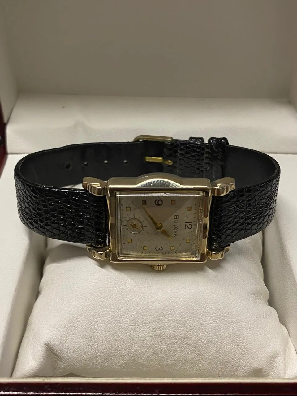 BULOVA Vintage 1940's Men's Wristwatch Unique Elegant Design - $5K APR w/COA!