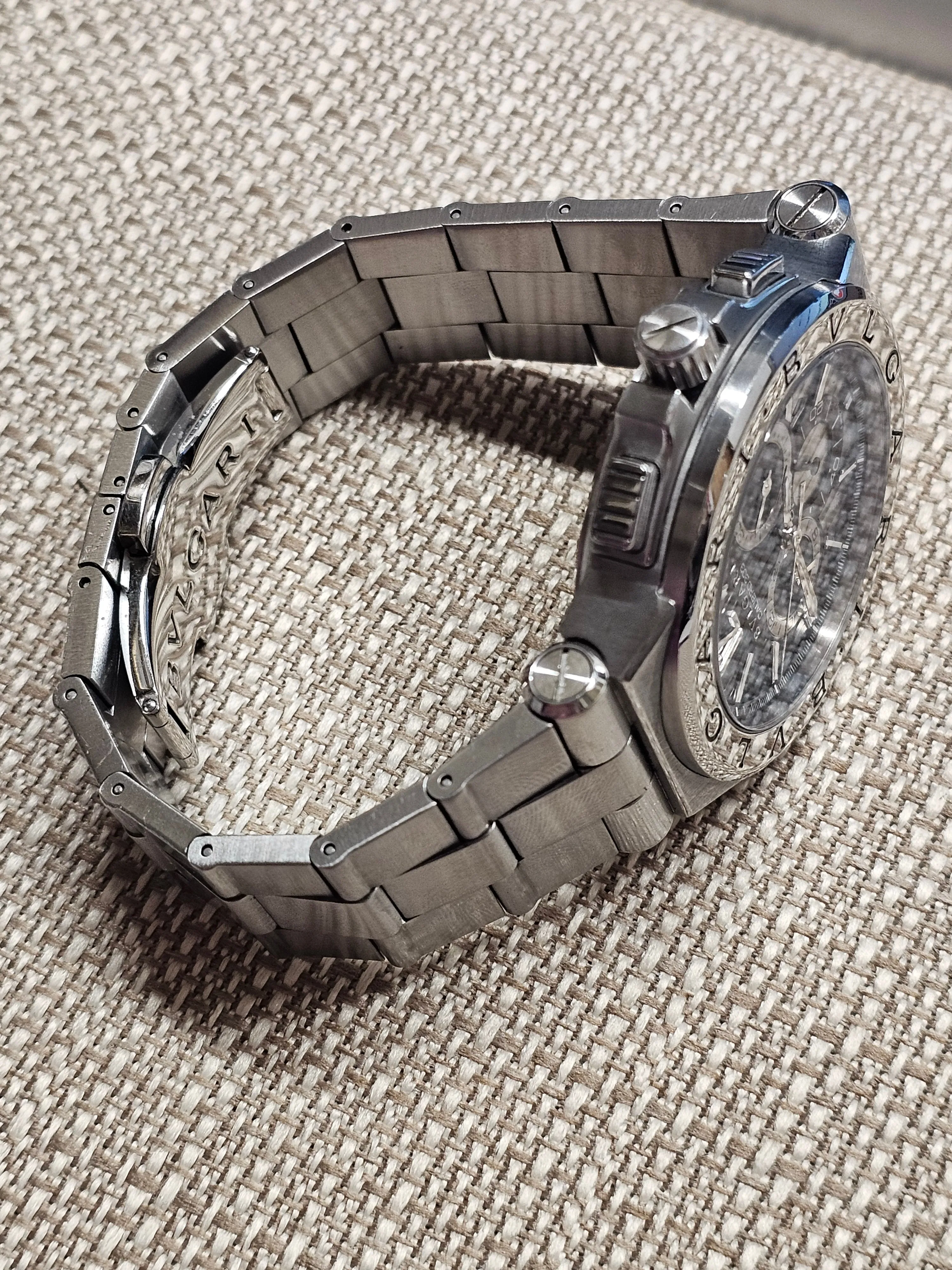 BVLGARI Calibro 303, Chronograph, SS, Brand New Men's Watch - $16K APR w/ COA!!!