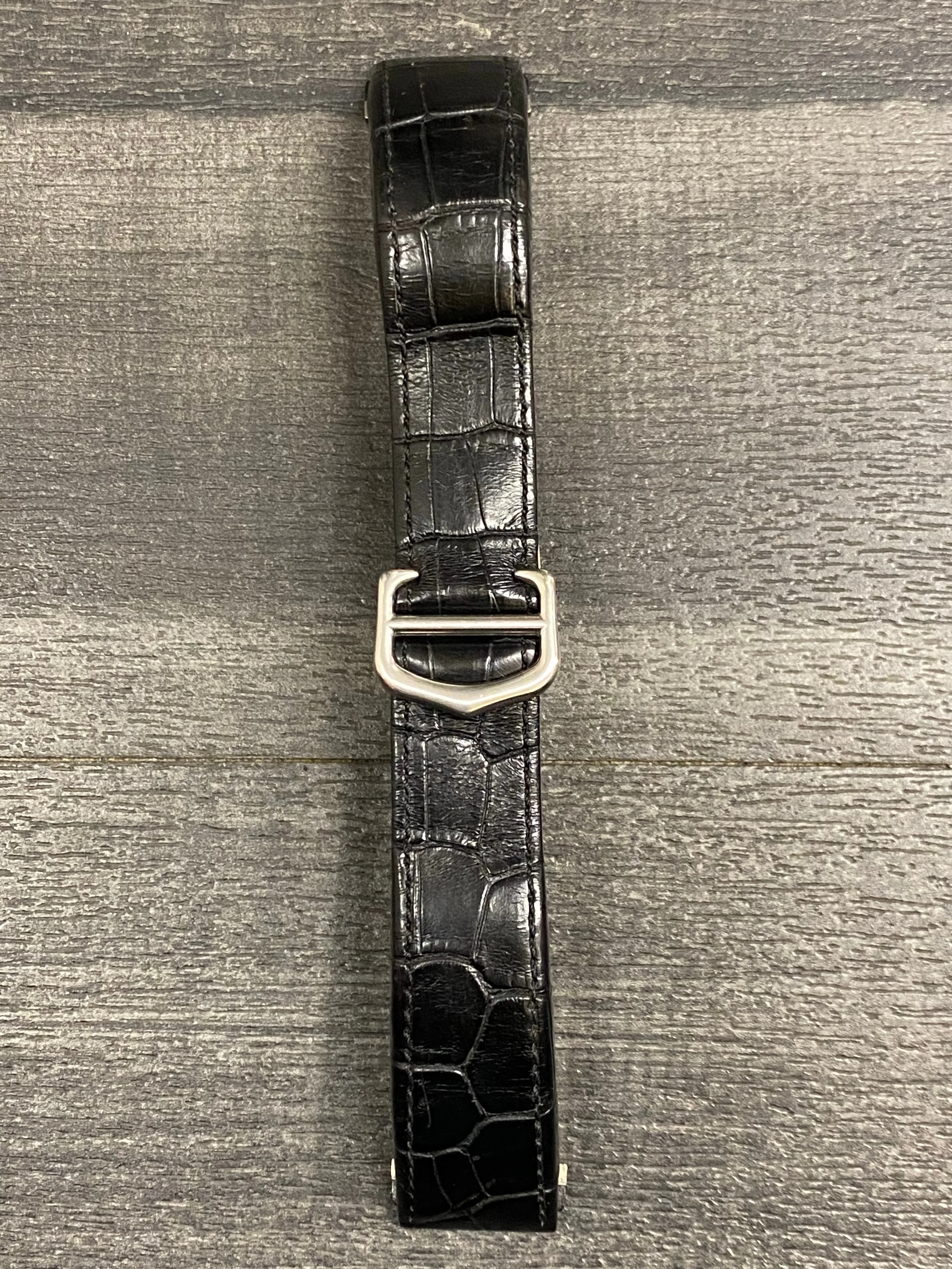 CARTIER Black Crocodile Padded for Roadster Deployment - $800 APR VALUE w/ CoA! ✓