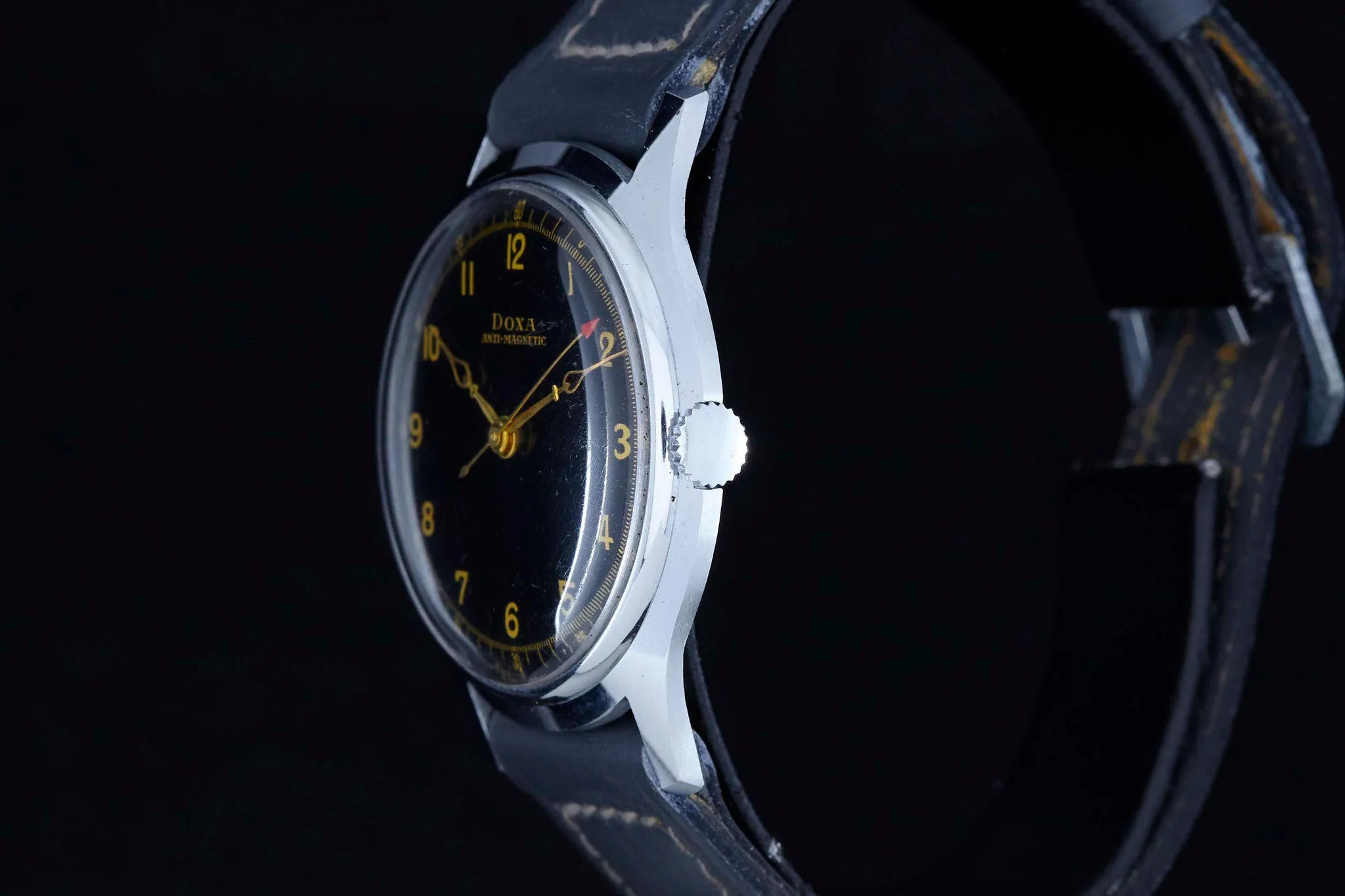 DOXA Antimagnetique