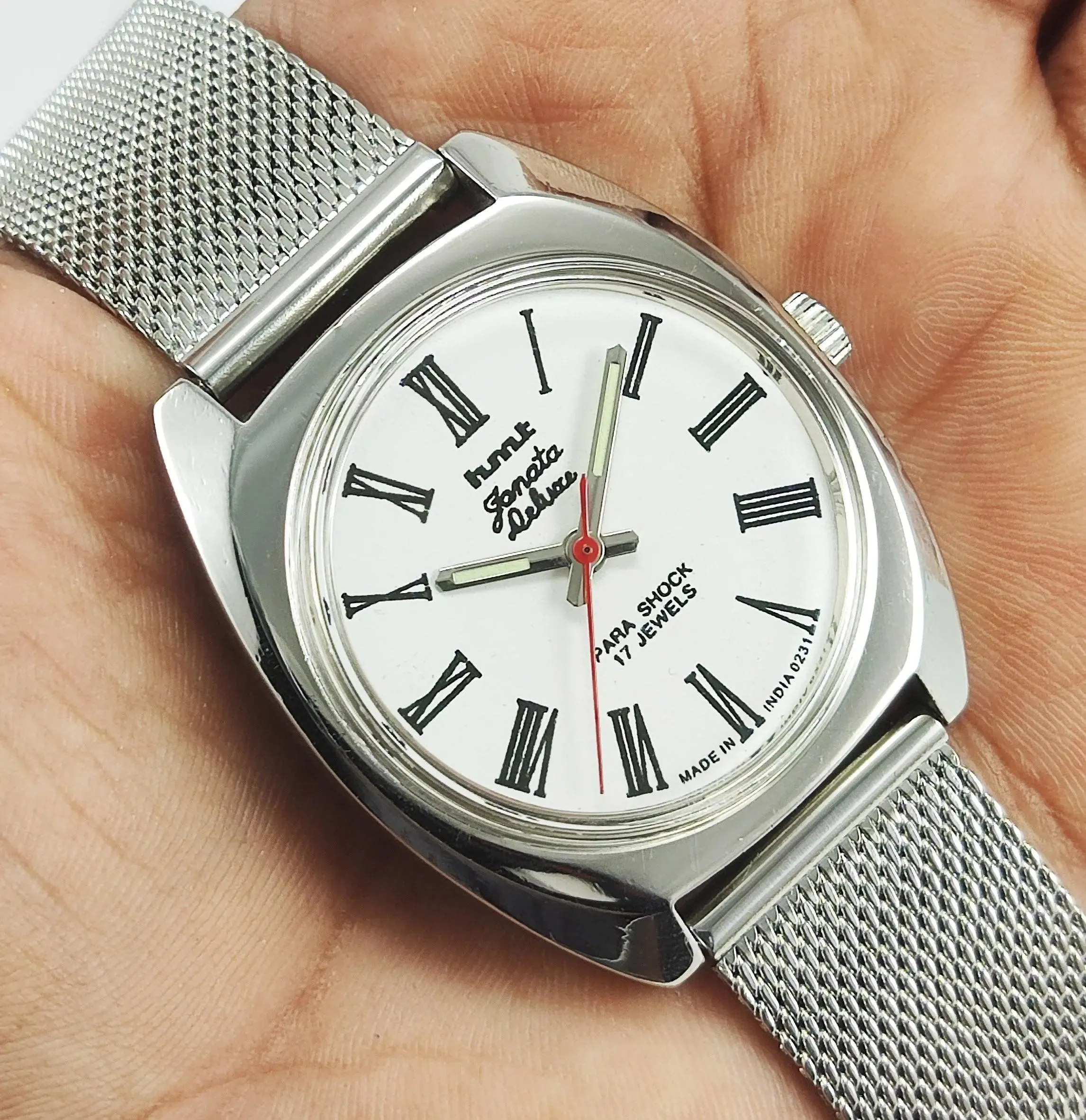 HMT Janata Deluxe Para Shock 17 Jewels White Dial Mechanical Hand winding Men's Wrist Watch