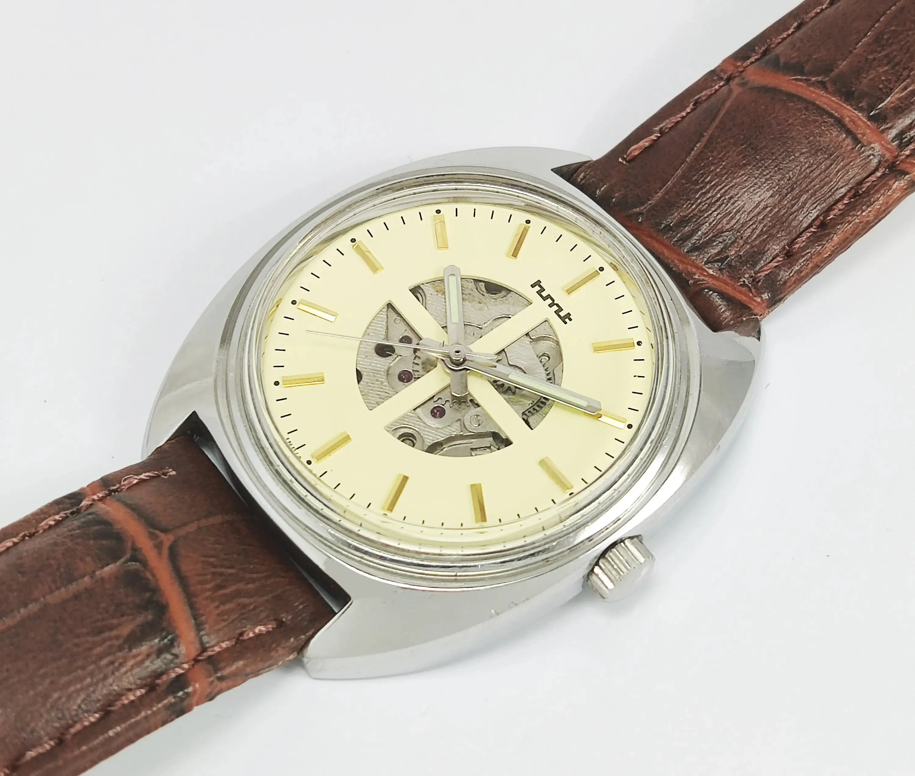 HMT Para Shock 17 Jewels Cream Color Skeleton Dial Mechanical Hand winding Men's Wrist Watch