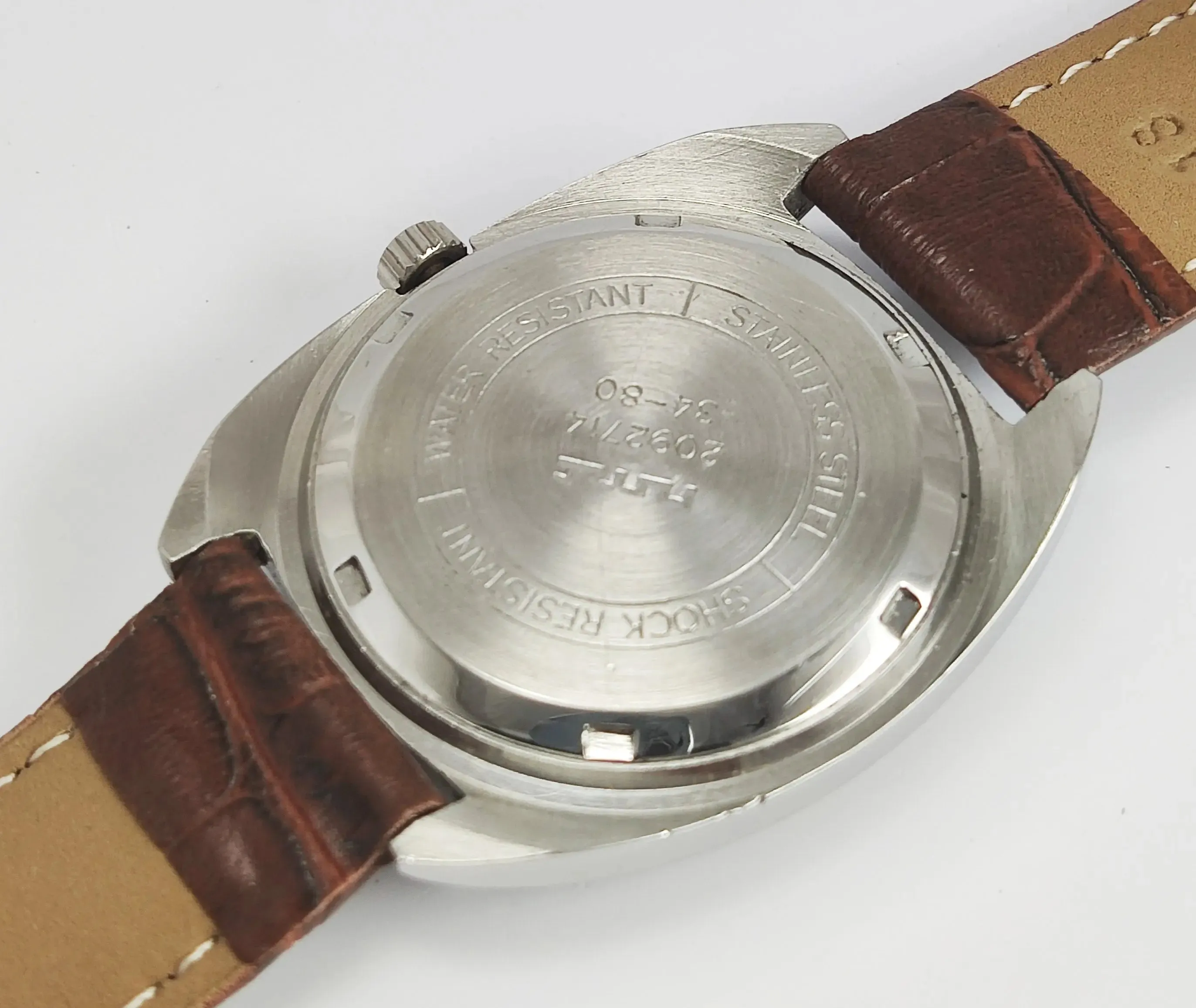HMT Para Shock 17 Jewels Cream Color Skeleton Dial Mechanical Hand winding Men's Wrist Watch