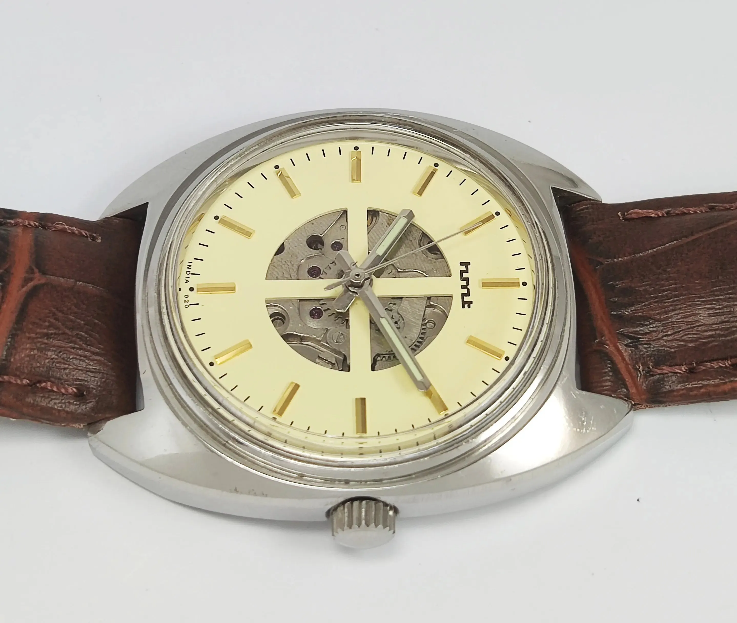 HMT Para Shock 17 Jewels Cream Color Skeleton Dial Mechanical Hand winding Men's Wrist Watch