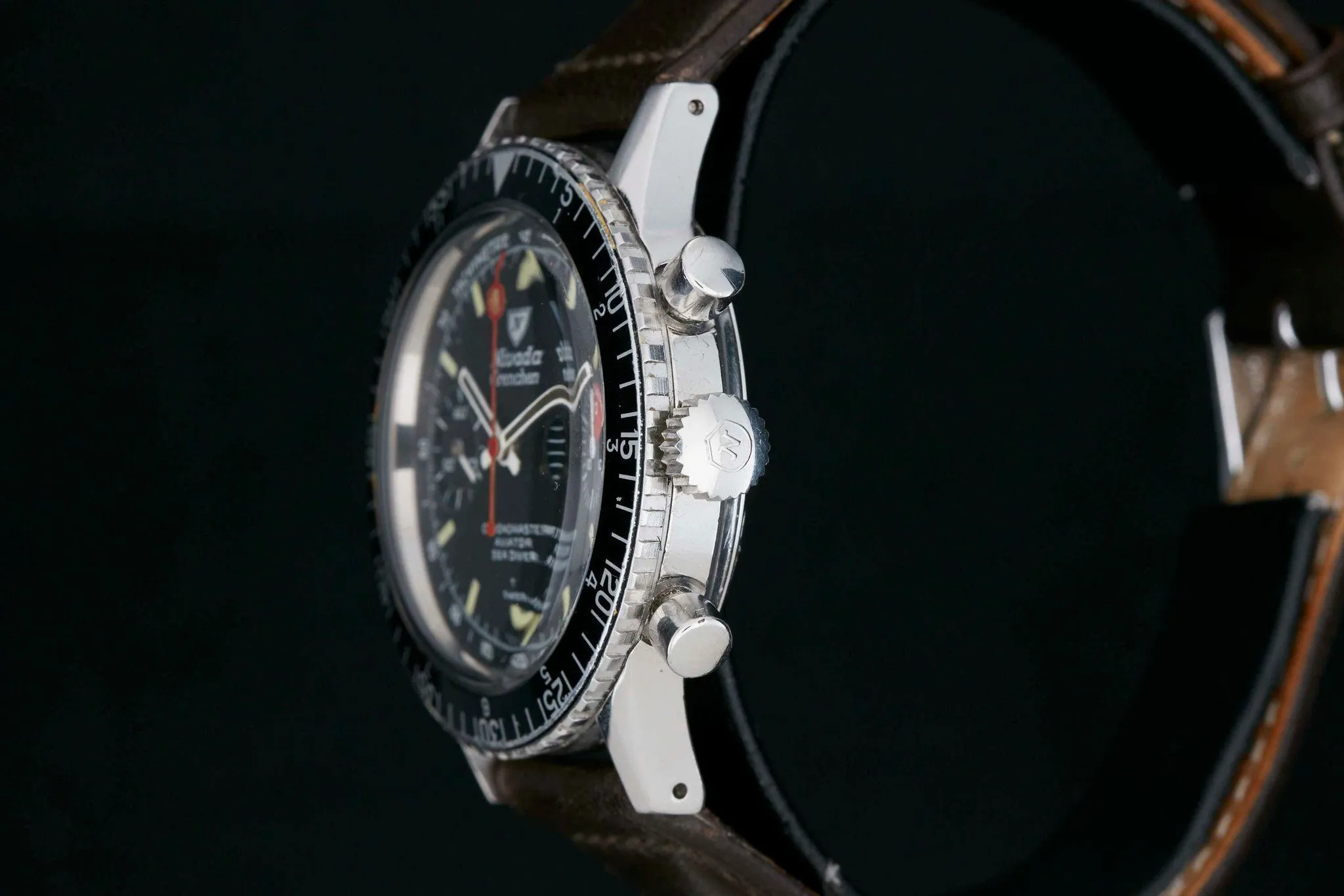 Nivada Grenchen Chronomaster