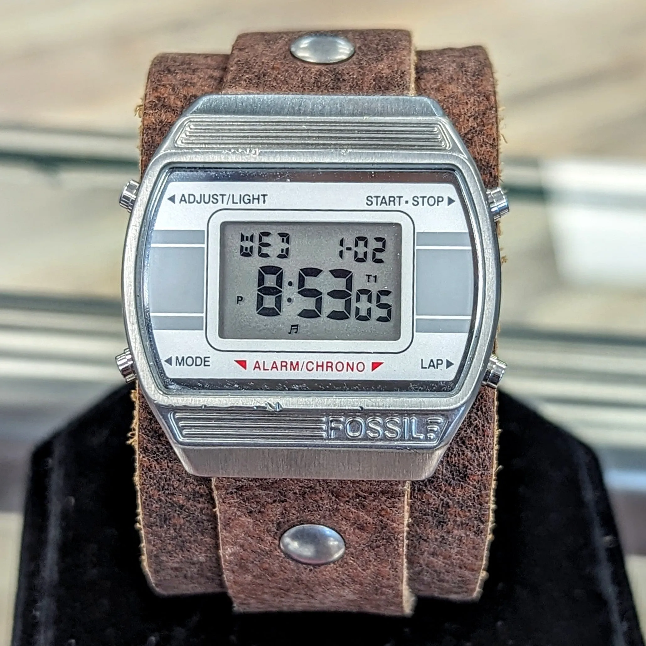 RARE Vintage FOSSIL Digital Alarm Chrono Watch JR-8857 Retro 38mm Wristwatch