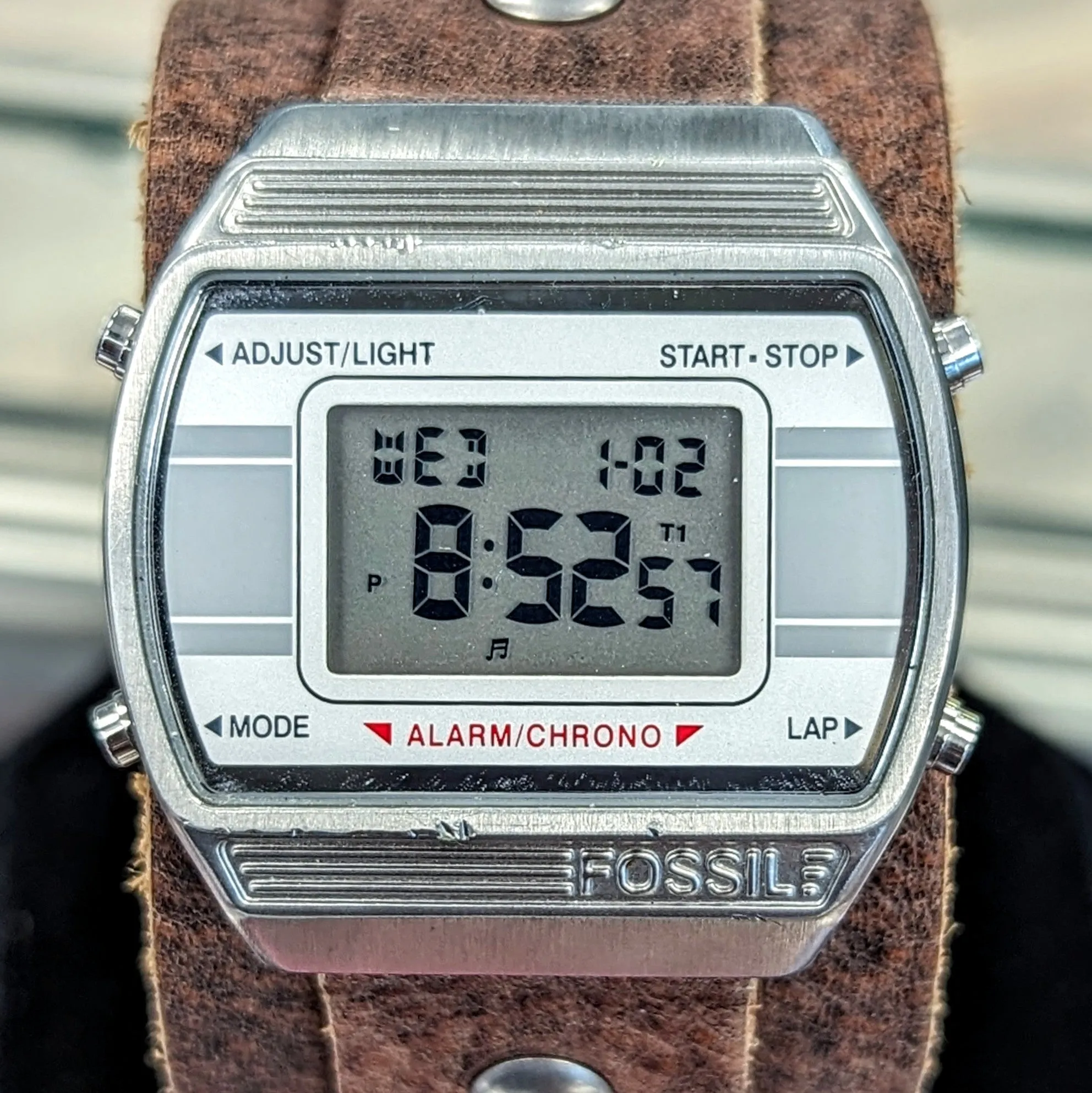 RARE Vintage FOSSIL Digital Alarm Chrono Watch JR-8857 Retro 38mm Wristwatch