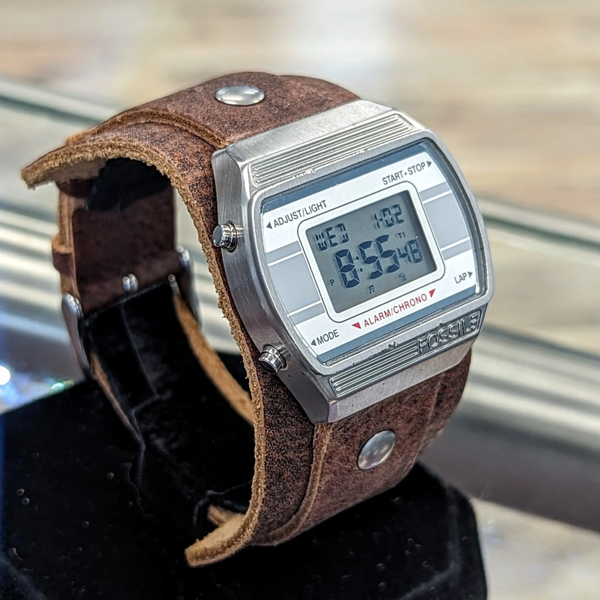 RARE Vintage FOSSIL Digital Alarm Chrono Watch JR-8857 Retro 38mm Wristwatch