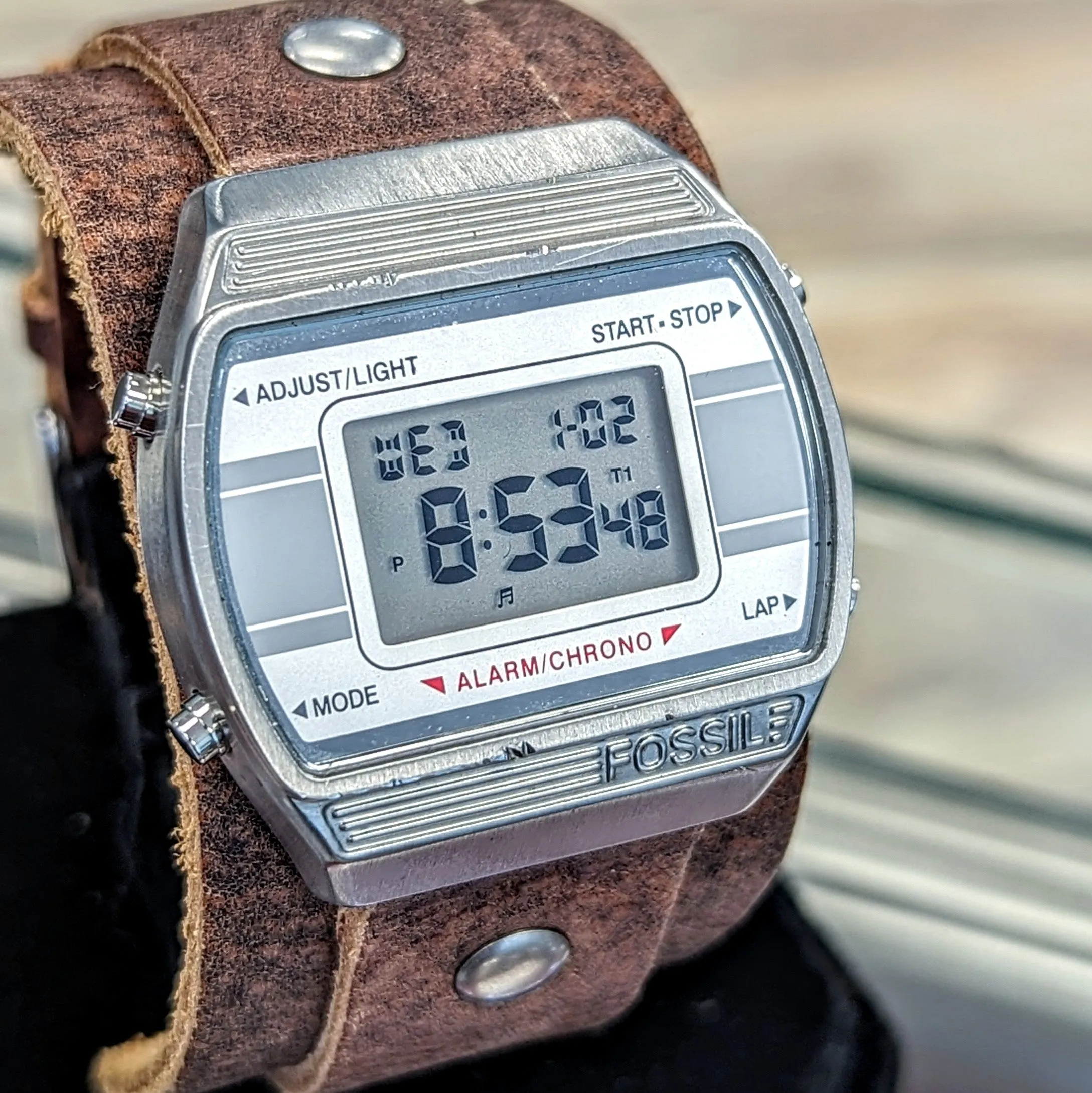 RARE Vintage FOSSIL Digital Alarm Chrono Watch JR-8857 Retro 38mm Wristwatch