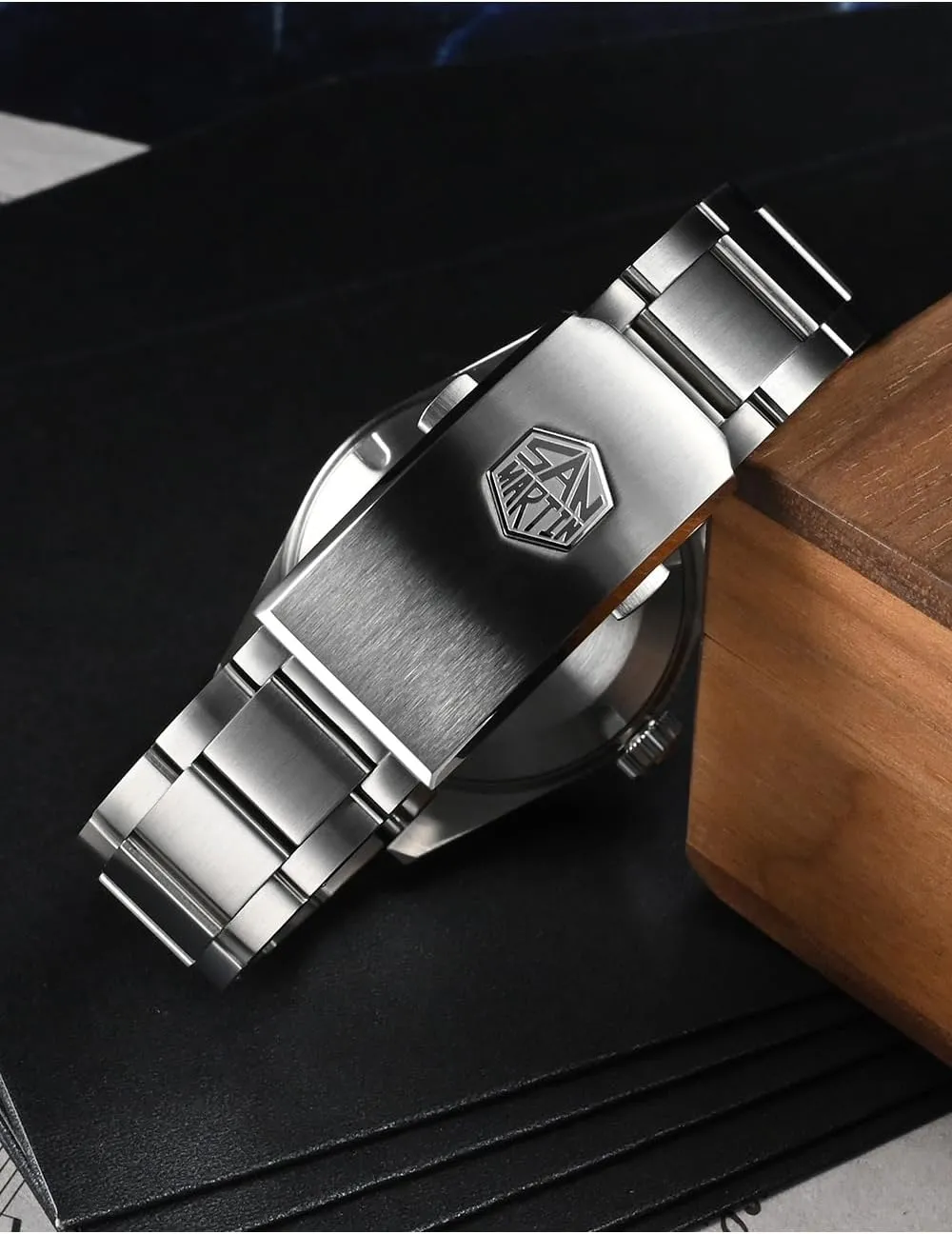 San Martin Men Watch 62 mas SN007GB, 39 mm 20 Bar Diver Watch NH35 Automatic Mechanical Luxury Diving Waterproof Wrist Watch