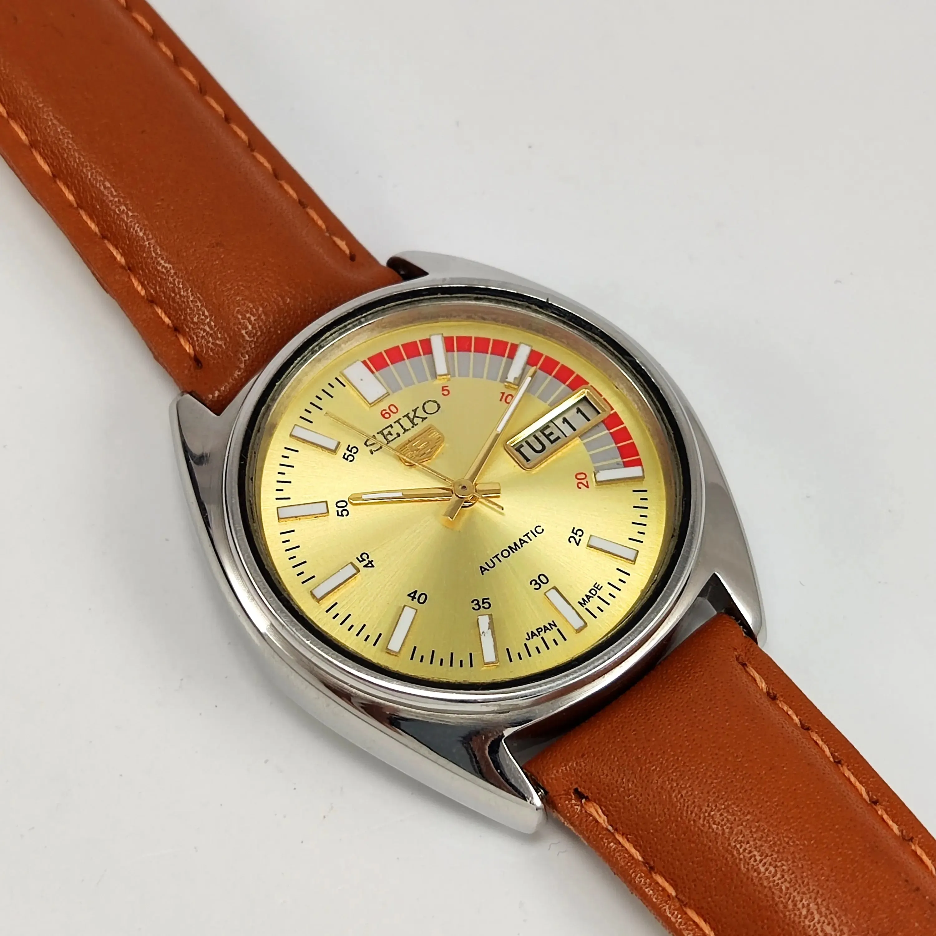 Seiko 5 6309 Golden Dial 17 Jewels Automatic Day Date Men's Watch